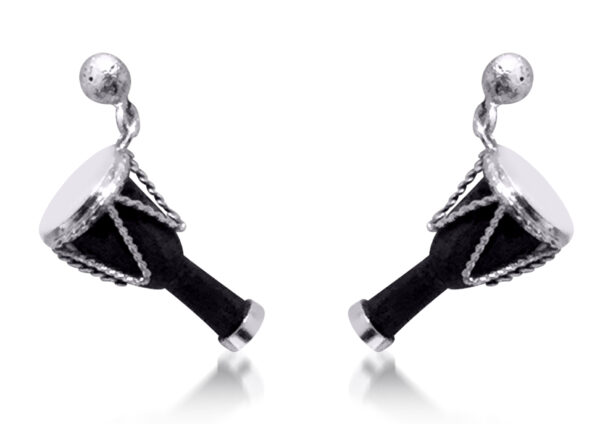 Ebony silver earings