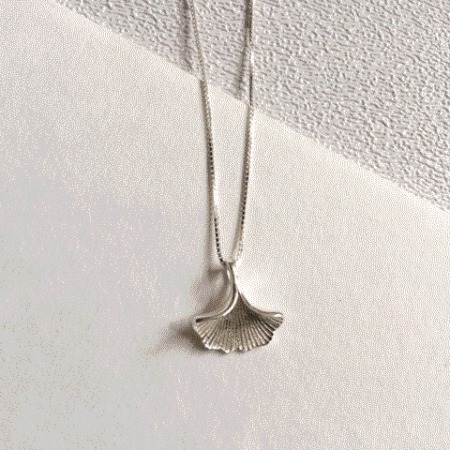 Floating love silver necklace