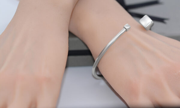 Women Sterling Silver Bangle MJ