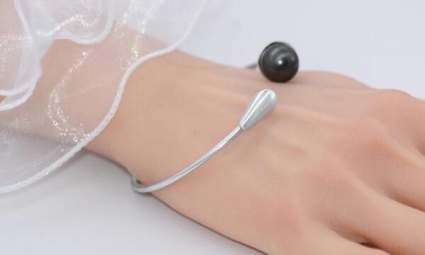 Sterling Silver Bangle Southsea Shell Black Pearl Peacock
